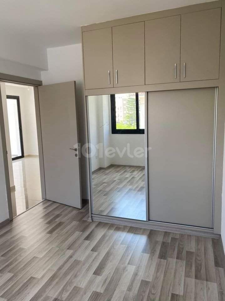 DEREBOYU 2 + 1 APARTMENT FOR SALE NEAR LEFKOSA TERMINAL 2 + 1 APARTMENT FOR SALE IN TURKISH COB, USED FOR 1 AND A HALF YEARS, 70.000£ EXTRA APARTMENT VAT TRANSFORMER ODENMIS!!!! ** 