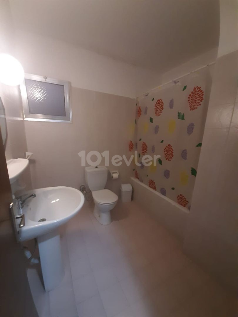 emü'ye yakın 3+1 kiralık ev aylık kirasi 