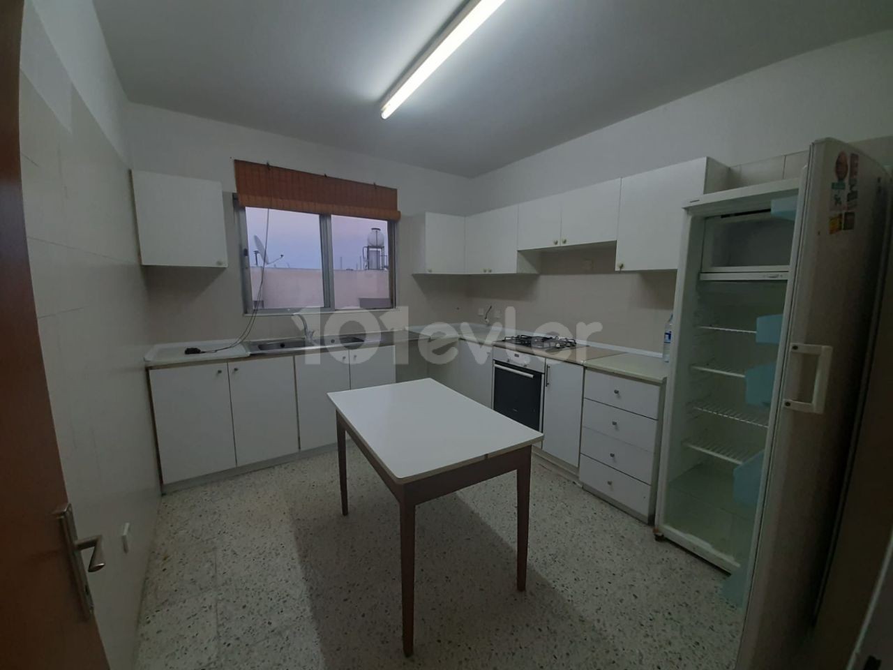 emü'ye yakın 3+1 kiralık ev aylık kirasi 