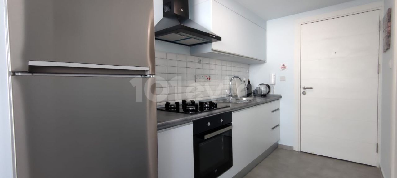 Luxusmiete Studio in Magusa Pier Bosporus mindestens 6 Monate Preis pro 1 Monat Miete 350 Pfund Kaution 350 Pfund Commission 350 Llogara 12.Wohnung auf dem Boden ** 