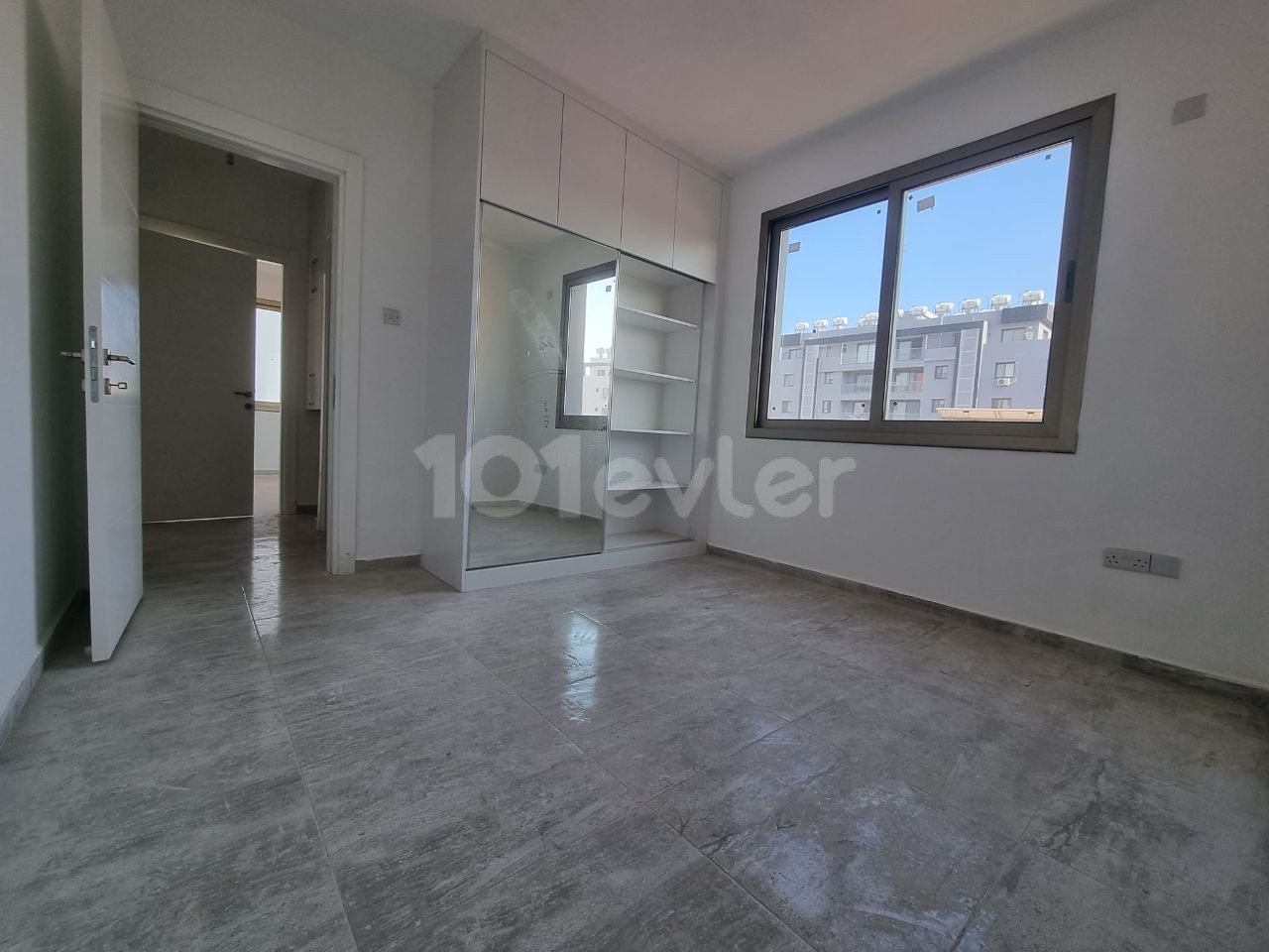 Very spacious 2 + 1 apartment for sale in Famagusta Çanakkale region ** 