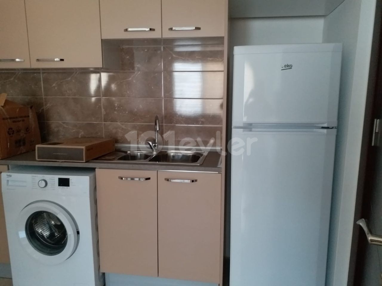 very little used ground floor apartment in magusada tuzla area 2 + 1 rental rent 350 £ minimum 3 month deposit 350£ commission 350£ 28 OF THE MONTH I THE HOUSE WILL BE WASTED !!!!!!!!!!!! 28.09.2022 ** 