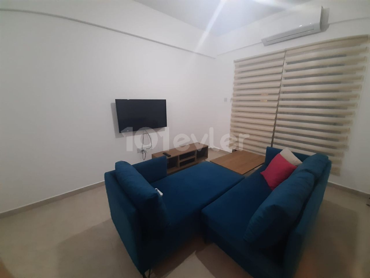 MAGUSA 3 MONTHS PAID RENT 350 POUNDS MINIMUM 3 MONTHS PAID DEPOSIT 350POUNDS COMMISSION UCRETI 350POUNDS 1 AIR-CONDITIONED FULL-FURNISHED HOUSE IN THE LIVING ROOM OF THE APARTMENT ON THE GROUND FLOOR ** 