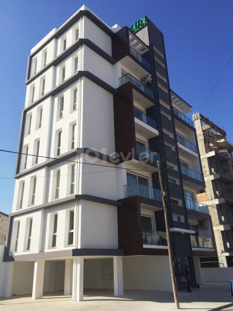 Magusa cafe is a 2 + 1 rental apartment area close to mania gulseren should pay 10 months $ 4000 rent deposit $ 400 commission $ 400 minimum 10 months to pay. ** 