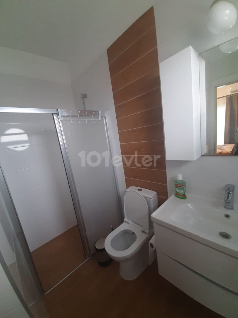 Cesar resortta kiralık daire 2+1 full eşyalı aile yada öğrenci farketmez 6 aylık ödemeli 700£ dan  2 depozit 1 komisyon