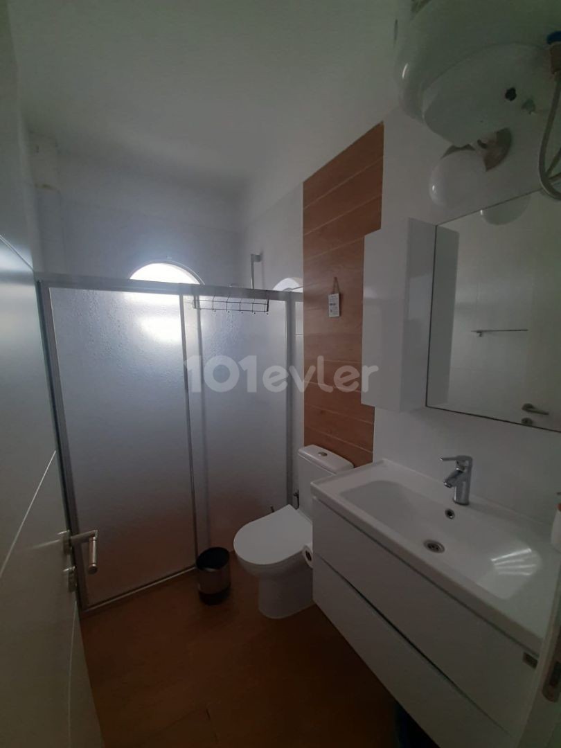 Cesar resortta kiralık daire 2+1 full eşyalı aile yada öğrenci farketmez 6 aylık ödemeli 700£ dan  2 depozit 1 komisyon