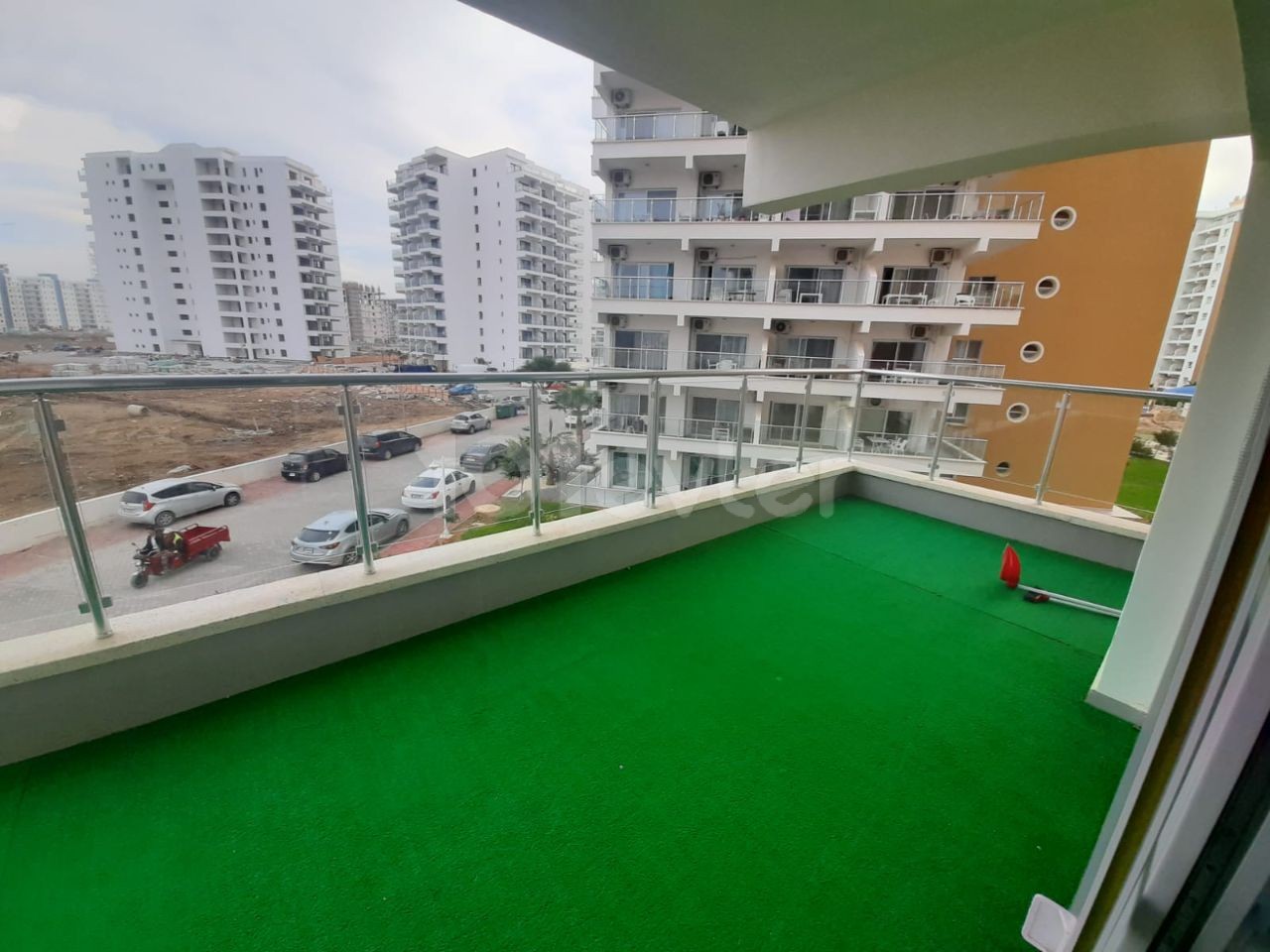 Cesar resortta kiralık daire 2+1 full eşyalı aile yada öğrenci farketmez 6 aylık ödemeli 700£ dan  2 depozit 1 komisyon