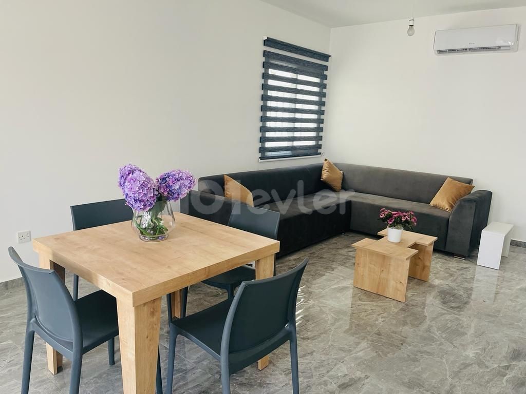 Lefkoşa küçük kaymaklı 2+1 rent house per month 400£ 3 rent 2 deposit 1 commission new home