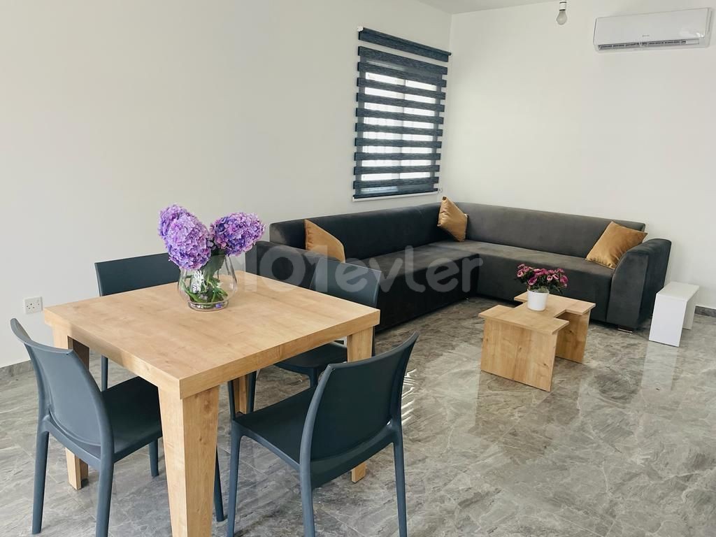 Lefkoşa küçük kaymaklı 2+1 rent house per month 400£ 3 rent 2 deposit 1 commission new home