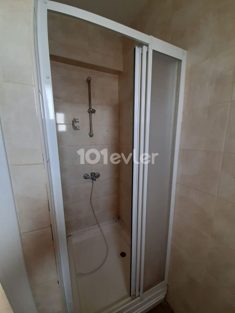 emü'ye yakın 2+1 kiralık ev 10 ay ödeme 4800$ KİRA DEPOZİTO 480$ KOMİSYON 480$ APARTMAN ÜCRETİ 200 TL 250 TL ARASI 11. kat