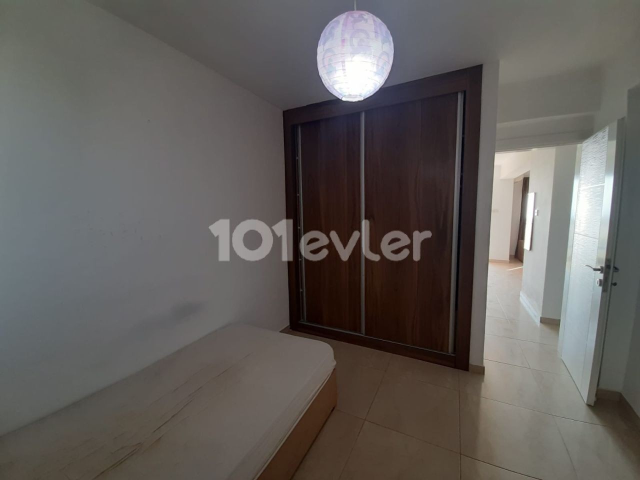 emü'ye yakın 2+1 kiralık ev 10 ay ödeme 4800$ KİRA DEPOZİTO 480$ KOMİSYON 480$ APARTMAN ÜCRETİ 200 TL 250 TL ARASI 11. kat