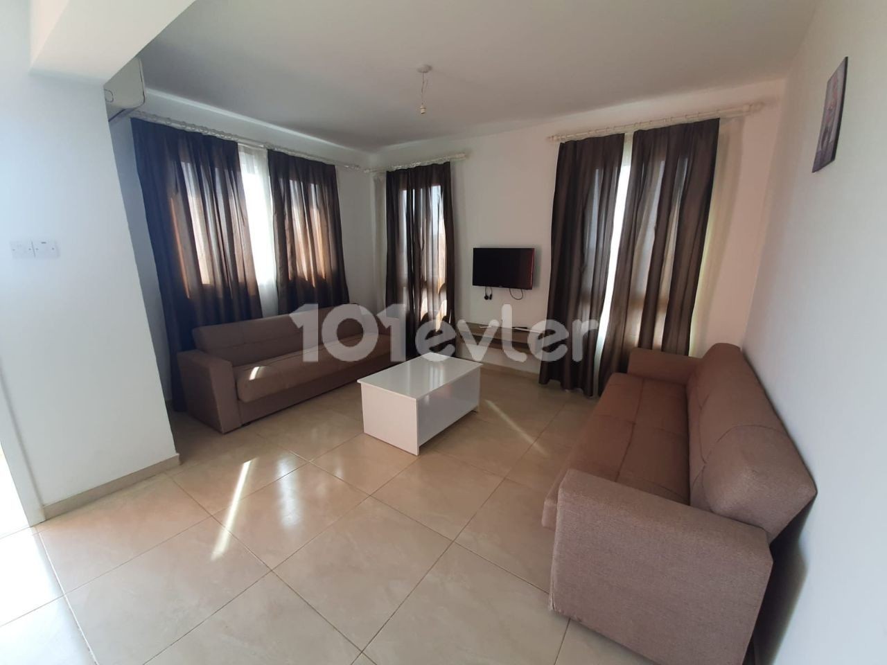 emü'ye yakın 2+1 kiralık ev 10 ay ödeme 4800$ KİRA DEPOZİTO 480$ KOMİSYON 480$ APARTMAN ÜCRETİ 200 TL 250 TL ARASI 11. kat