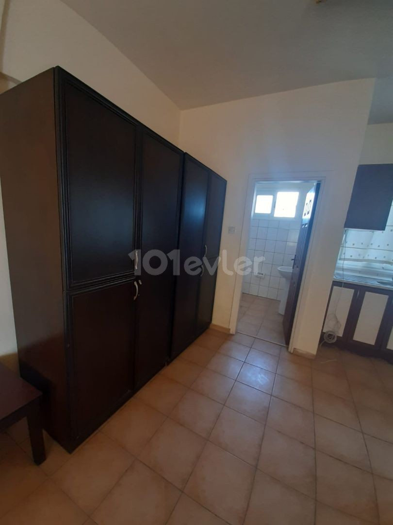 For rent in the center of Famagusta 6 months rent for 6 months £ 840 for 6 months deposit £ 140 and 1500 tl for 6 months water fee deposit commission water 6 months 1500 tl electricity filtering meter