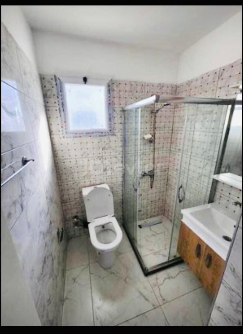 2+1 flat for sale in Çanakkale region, 70 square meters, 4th floor, 65,000 STG TRANSFORMER HAS BEEN PAID. SERIOUS BUYERS CALL ELEVATOR CAR PARK