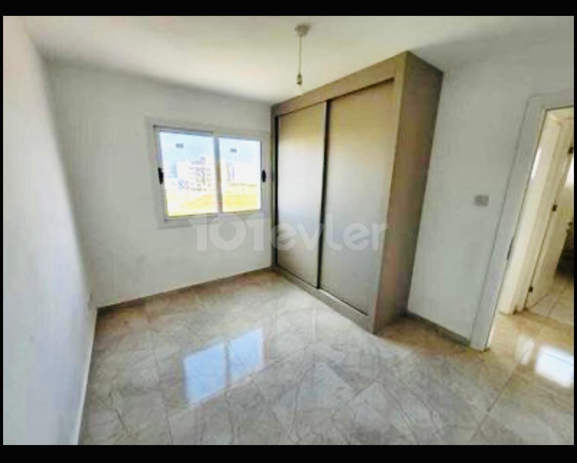 2+1 flat for sale in Çanakkale region, 70 square meters, 4th floor, 65,000 STG TRANSFORMER HAS BEEN PAID. SERIOUS BUYERS CALL ELEVATOR CAR PARK