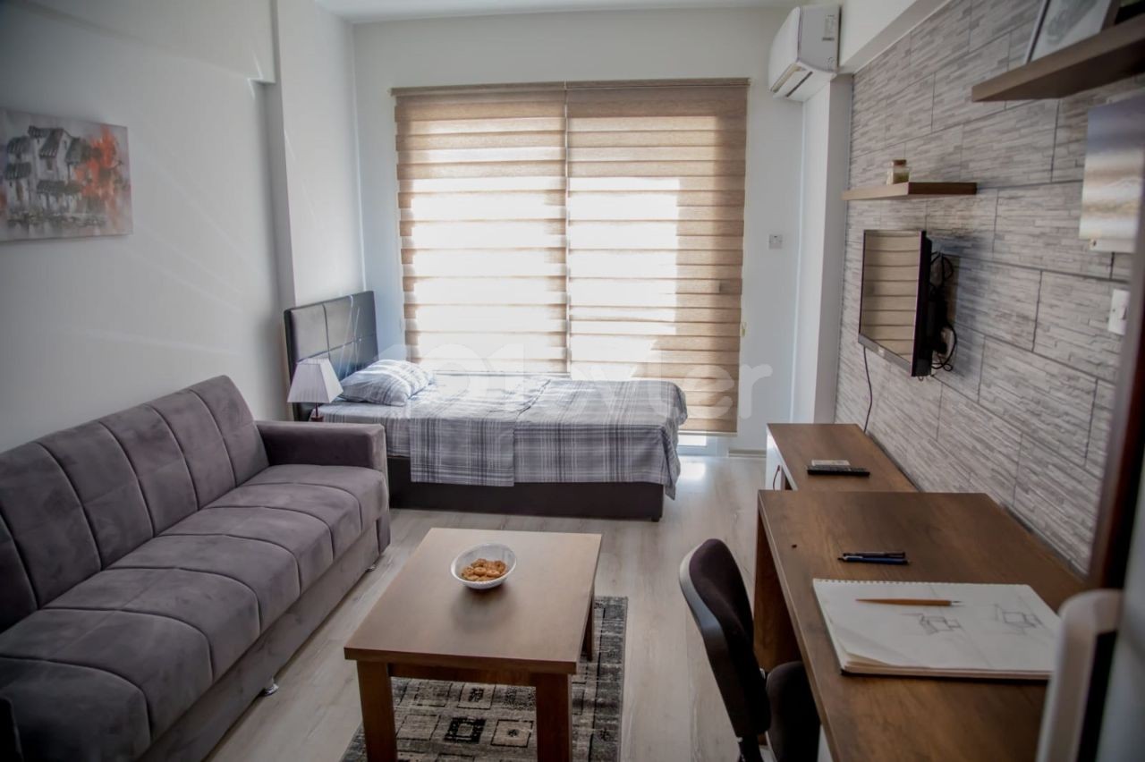 GULSEREN BOLGESINDE STUDIO KIRALIK YILLIK ODEMELI 3960$ KIRA 330$ DEPOZIT 330$ KOMISYON reservasyon yapılabılır.  TEMMUZ AYINDA MUSAITTIR RESERVASYON ALABILIRIM.