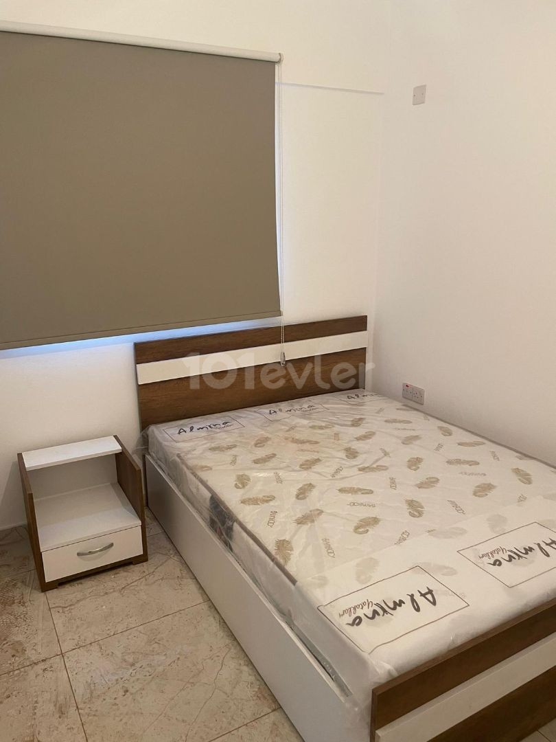 Famagusta 2+1 zur Miete brandneue Wohnung direkt am Fuße der Stadt Mall von 500$ mit jährlicher Zahlung 3. Stock hat einen Aufzug.  1 Kaution 500$ 1 Provision 05338315976