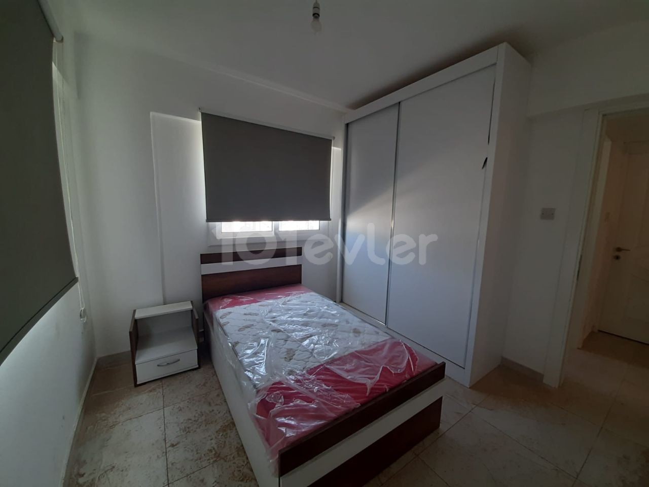 Canakkale 2+1 rental 450$ for 6 months or annual fee 400x6=2400 TL on the 3rd floor