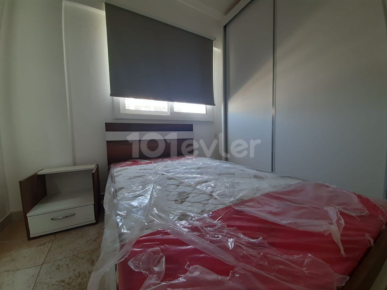 Canakkale 2+1 rental 450$ for 6 months or annual fee 400x6=2400 TL on the 3rd floor