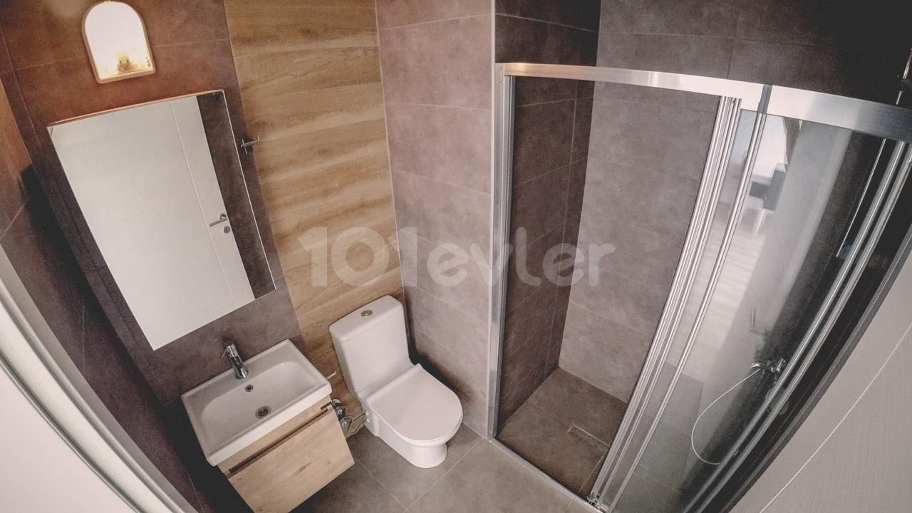 1+1 flat for rent in Sakarya uptown, within walking distance of the unit, on the 7th floor, from 450$, 6 months payment, 1 deposit, 1 commission fee, 29£