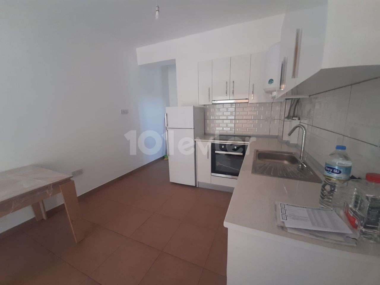 2+1 WOHNUNGEN ZU VERMIETEN IN DER NÄHE VON MAGEM BACK ADA KENT UNIVERSITY WIR SIND DIE EINZIGE BEHÖRDE 350£×8 GEBÜHR 300 TL X6 ZERO APARTMENTS ALLE NEU FERTIGGESTELLT. 05338315976