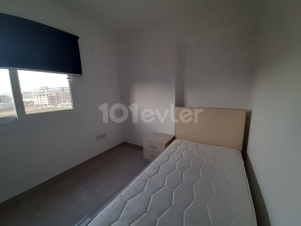 An opportunity not to be missed in Çanakkale region 3+1 flat for sale equivalent title 3 years old building £90.000 unfurnished 110 square meters with en-suite bathroom *investment opportunity*