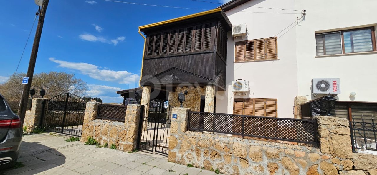 Duplex-Villa zu vermieten im Dorf Famagusta Tuzla unmöbliert 4+1 6 Mieten ab 500 STG + 1 Kaution + 1 Provision