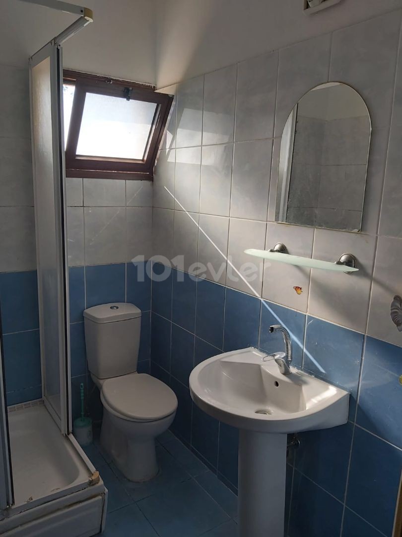 Famagusta Tuzla Bay 2+1 3 möblierte Wohnung zur Miete leer 6 Monate oder jährliche Zahlung Miete ab 12.000 TL bei jährlicher Zahlung ab 300 TL für 6 Monate Miete