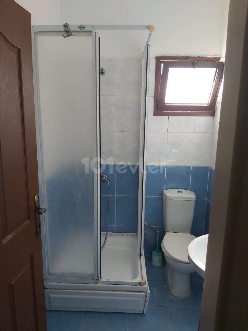 Famagusta Tuzla Bay 2+1 3 möblierte Wohnung zur Miete leer 6 Monate oder jährliche Zahlung Miete ab 12.000 TL bei jährlicher Zahlung ab 300 TL für 6 Monate Miete