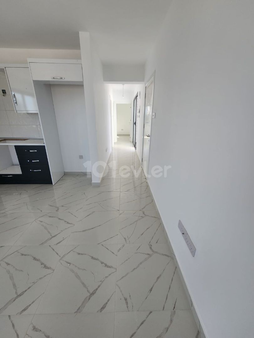 KİRALIK 2+1 PENTHOUSE 100 M2 GENİŞ TERAS 350 £'DAN 6 AY ÖDEMELİ+ DEPOZİT VE KOMİSYON