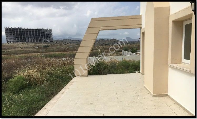 4 bedroom flat for sale in İskele / Kalecik