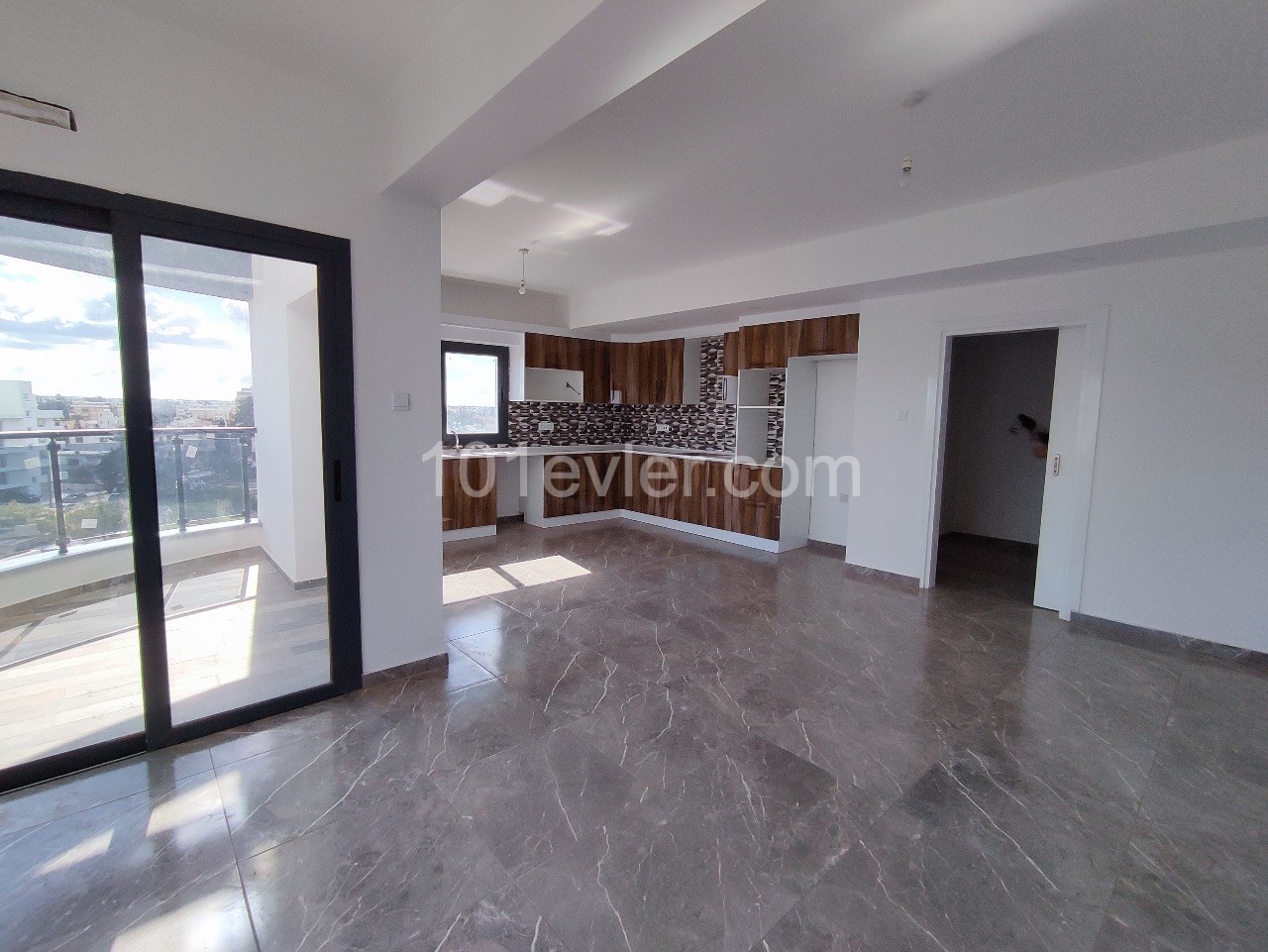 3 + 1 Apartments for Sale in Canakkale Region from Ozkaraman ** 