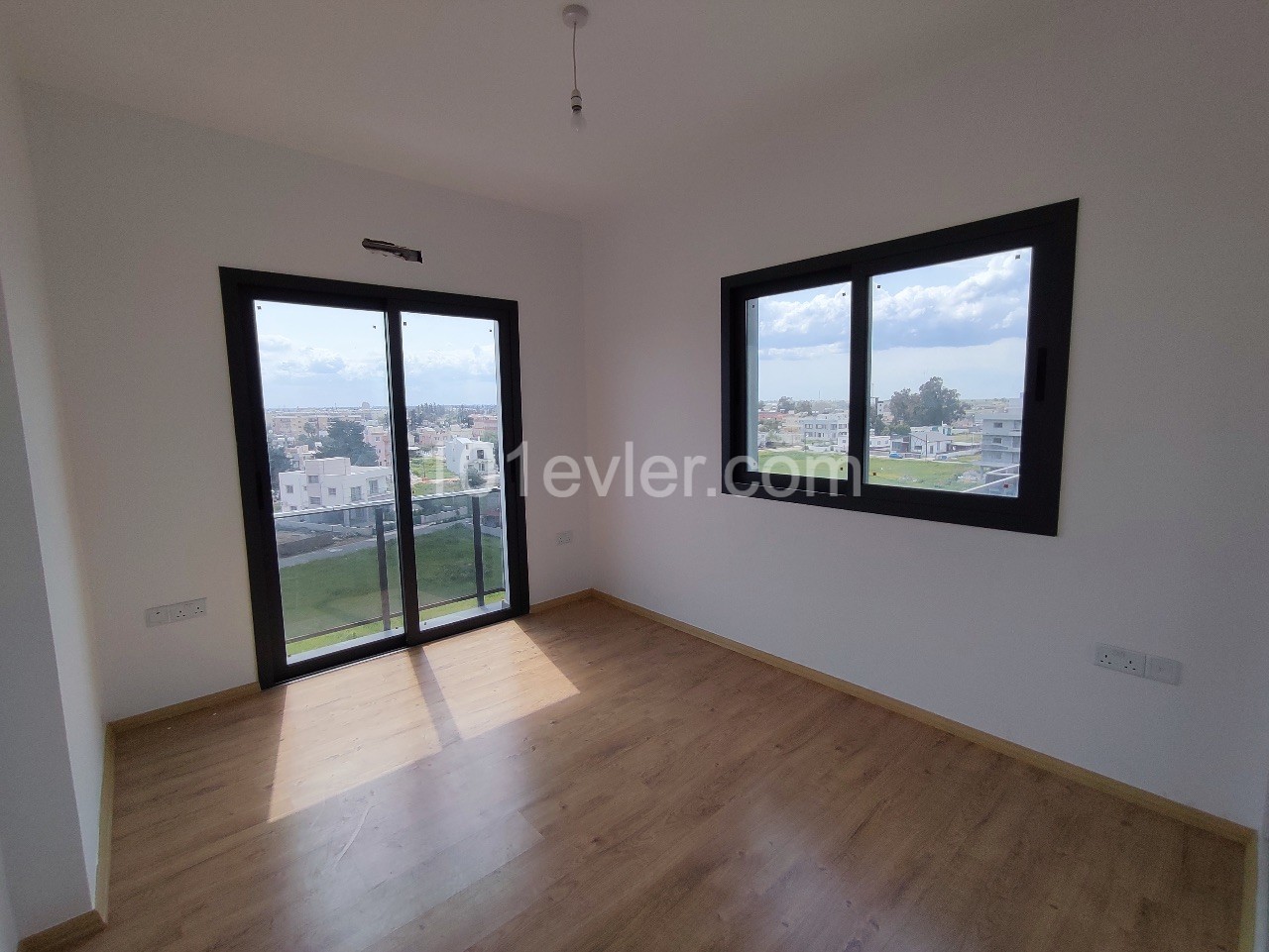 3 + 1 Apartments for Sale in Canakkale Region from Ozkaraman ** 