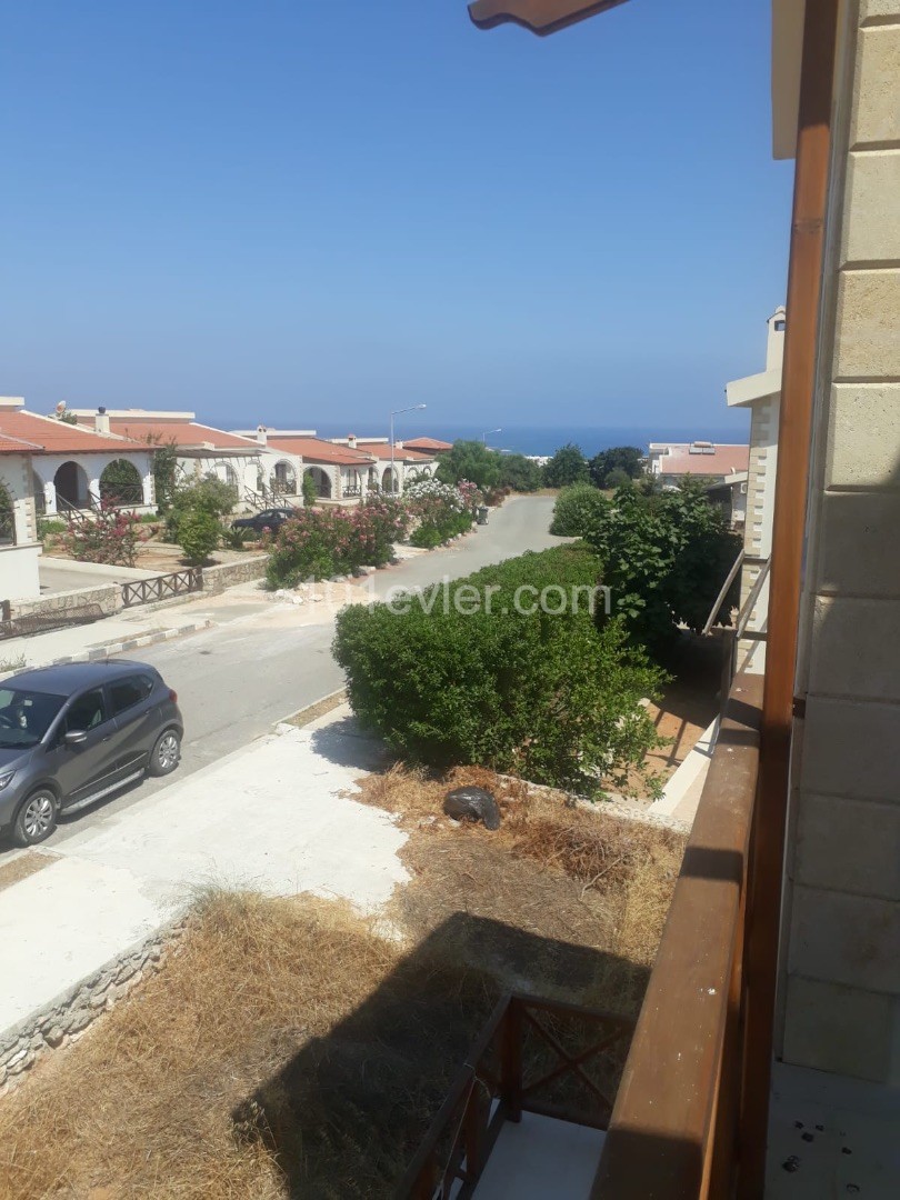 3+ 1 Villa for Sale in Sipahi, Erenkoy, 1 Minute from Ozkaraman, 1 Minute from the Sea. ** 