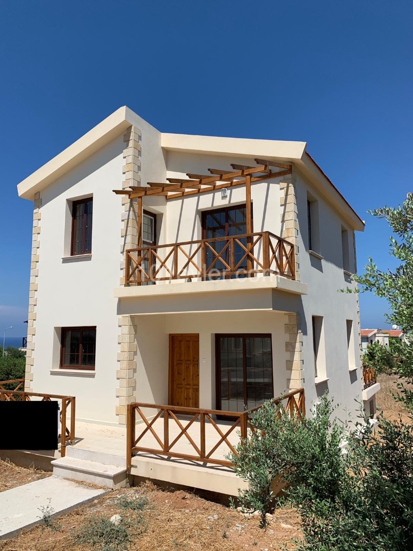 3+ 1 Villa for Sale in Sipahi, Erenkoy, 1 Minute from Ozkaraman, 1 Minute from the Sea. ** 