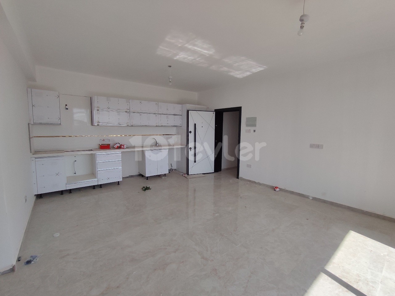 2 + 1 Apartments for Sale in the Canakkale Region from Ozkaraman