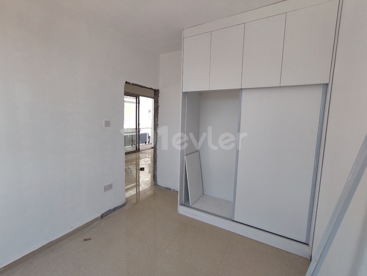2 + 1 Apartments for Sale in the Canakkale Region from Ozkaraman