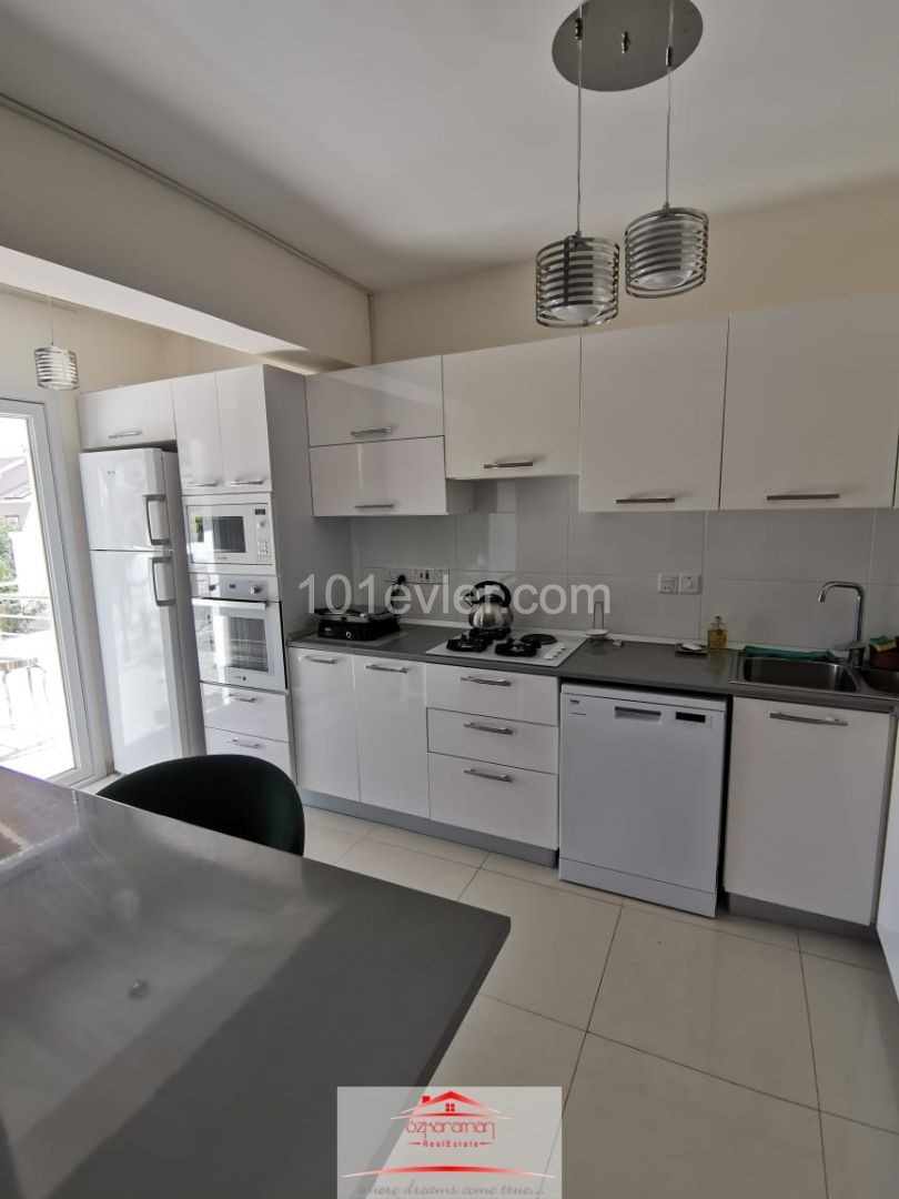 3+1 Villa zu vermieten in Özkaraman dan Iskel-Bosporus ** 