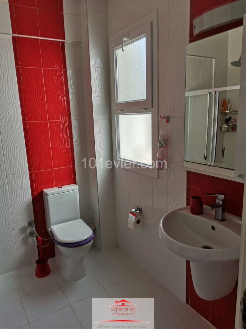 3+1 Villa zu vermieten in Özkaraman dan Iskel-Bosporus ** 