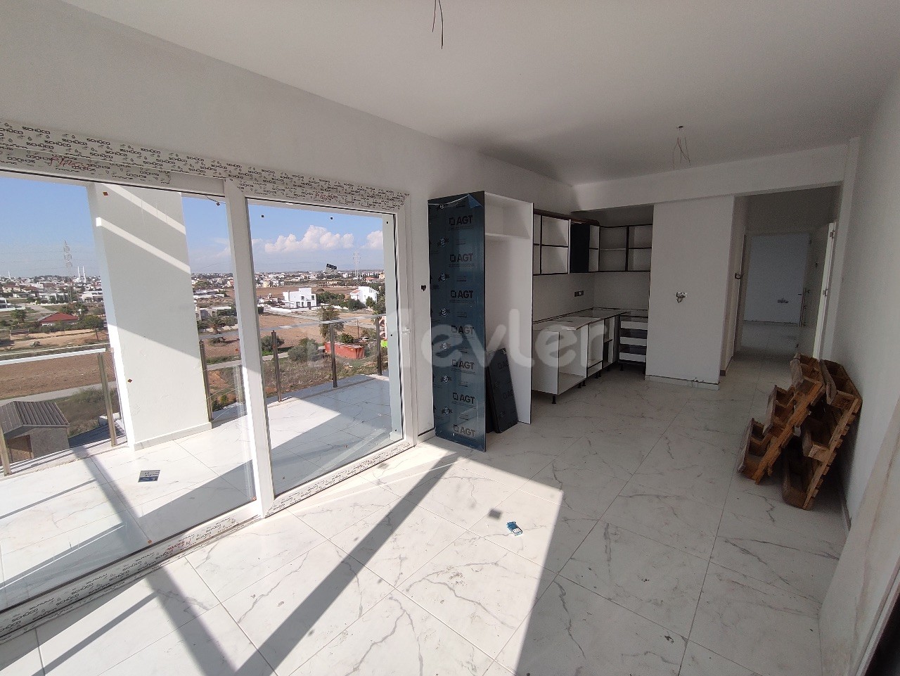 1+1 Penthouse for Sale with 85 m² terrace and 55 m² closed area in Yeniboğaziçi from Özkaraman