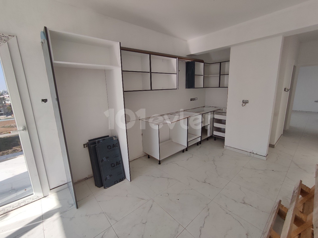 1+1 Penthouse for Sale with 85 m² terrace and 55 m² closed area in Yeniboğaziçi from Özkaraman