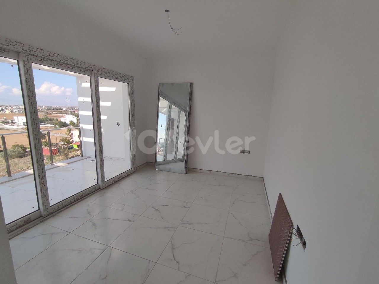 1+1 Penthouse for Sale with 85 m² terrace and 55 m² closed area in Yeniboğaziçi from Özkaraman