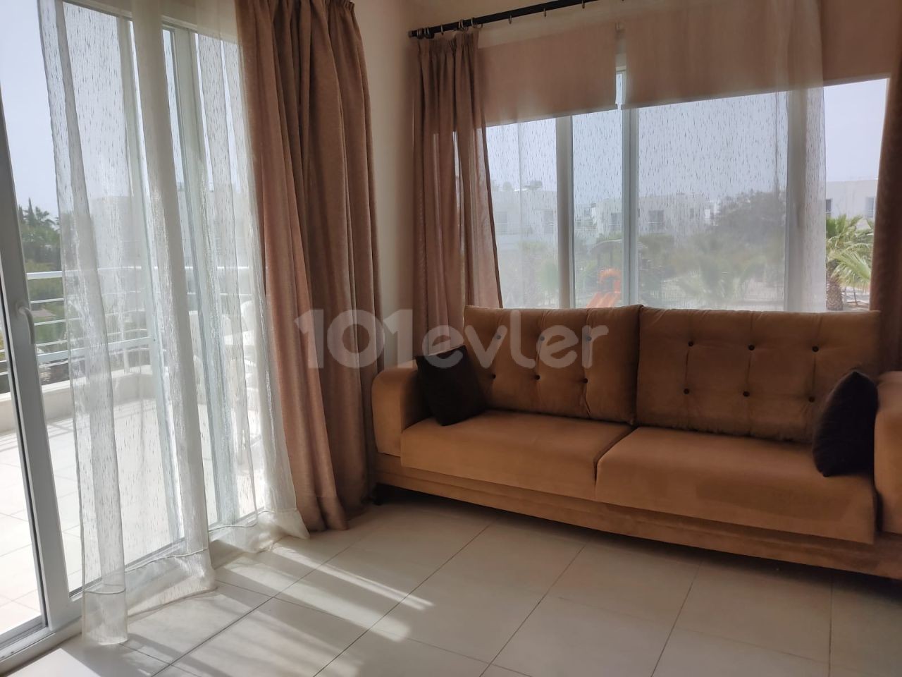 Özkaraman'dan İskele-Boğaz Caesar Beach De Kiralık 2+1 Daire