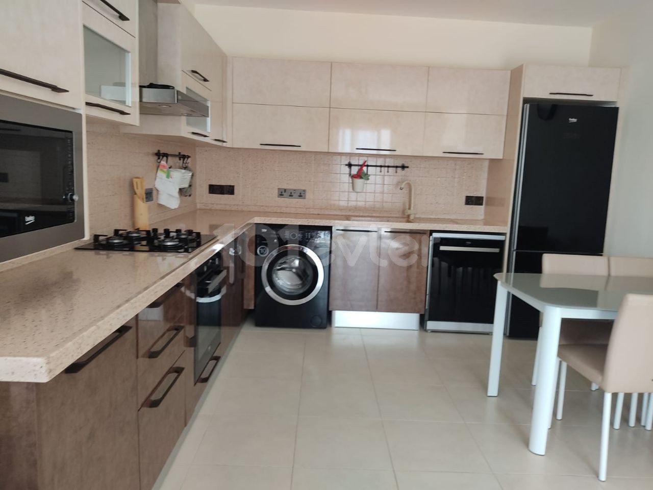 Özkaraman'dan İskele-Boğaz Caesar Beach De Kiralık 2+1 Daire