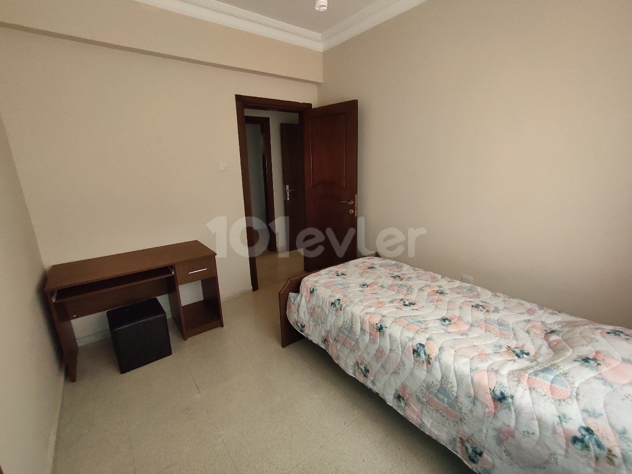 3+1 Flat for Rent in Gulseren, Famagusta from Özkaraman (Contract until the end of August)