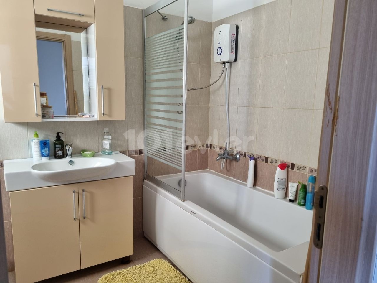 Özkaraman'dan Yenibogazici Bölgesinde Kiralık 3+1 Penthouse