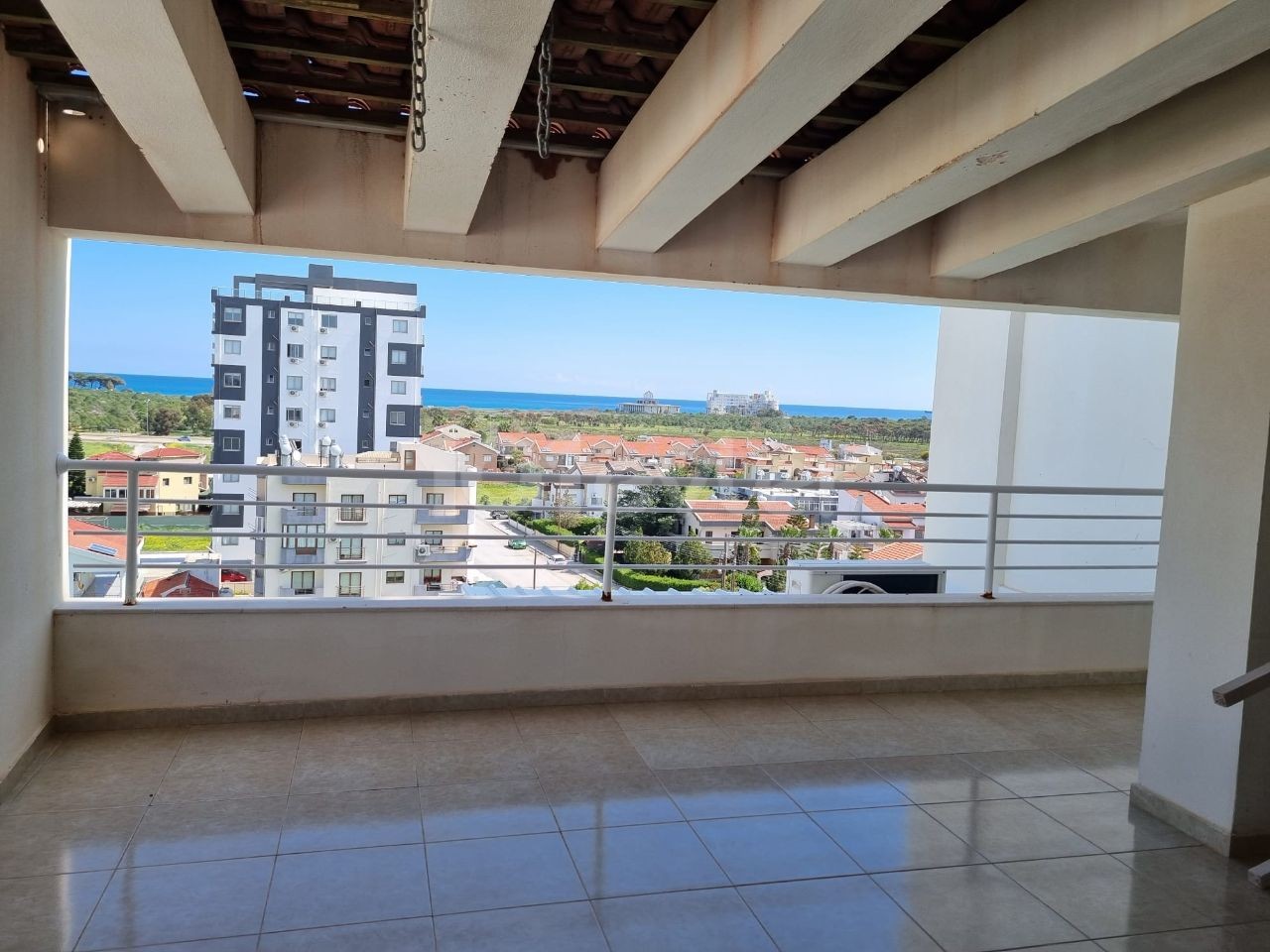 3+1 Penthouse zur Miete in Yenibogazici Region von Ozkaraman