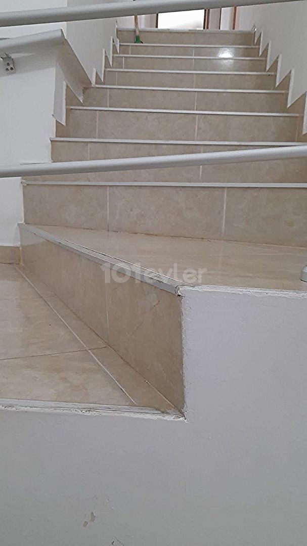 3+1 Penthouse zur Miete in Yenibogazici Region von Ozkaraman