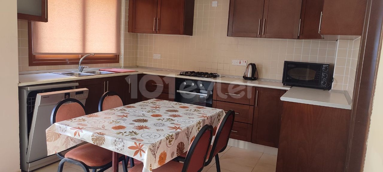 3+1 Apartment for Rent in Famagusta Gülseren Region by Özkaraman