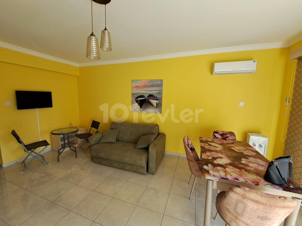 Iskele-Long Beach Royal Sun Flat for Rent 1+1 from Özkaraman